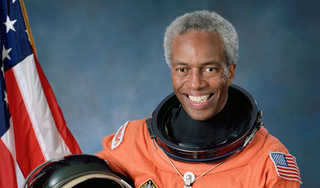 (NASA)